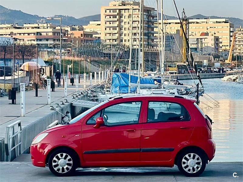 Usado Chevrolet Matiz SX 65 CV (47 kW) 2005 Rojo Utilitario