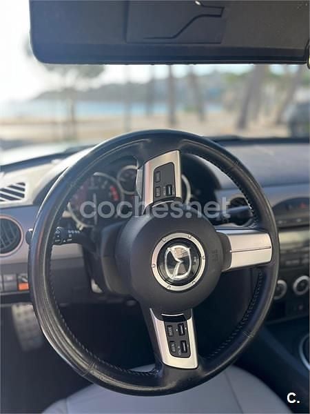 Usado Mazda MX5 126 CV (92 kW) 2011 Verde Descapotable