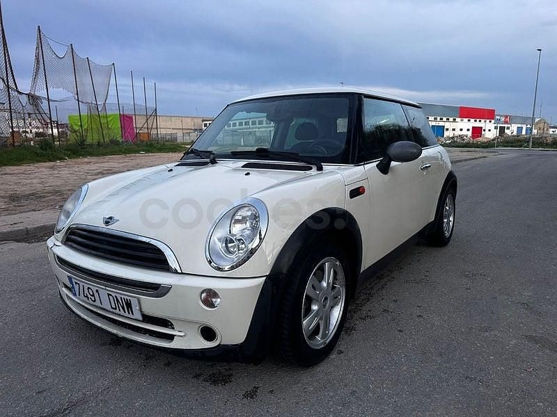 Usado Mini ONE 90 CV (66 kW) 2006 Beige Utilitario