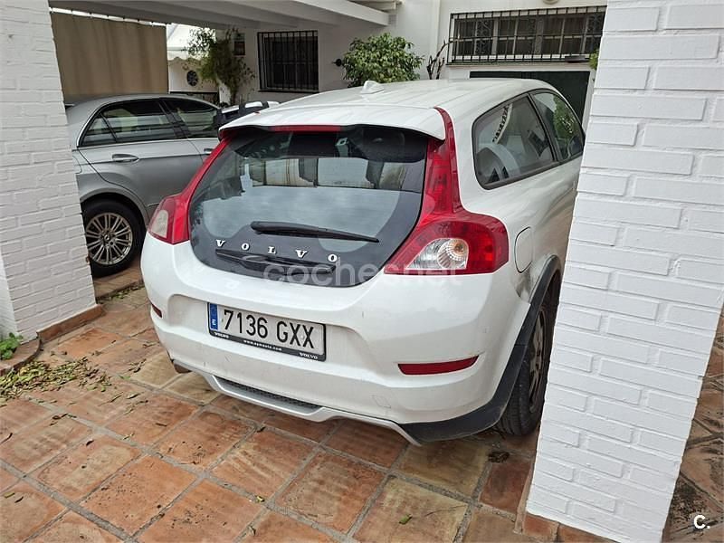 Usado Volvo C30 Momentum 109 CV (80 kW) 2010 Blanco Utilitario