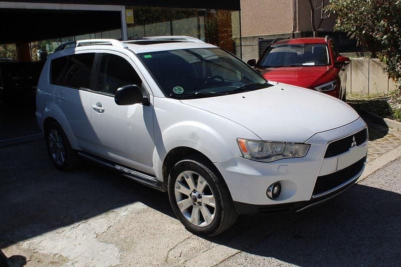 Usado Mitsubishi Outlander Motion 158 CV (116 kW) 2010 Blanco SUV