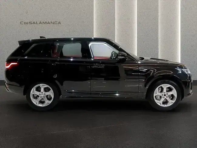 Käytetty Land Rover Range Rover Sport HSE 248 HP (182 kW) 2022 Musta Katumaasturi