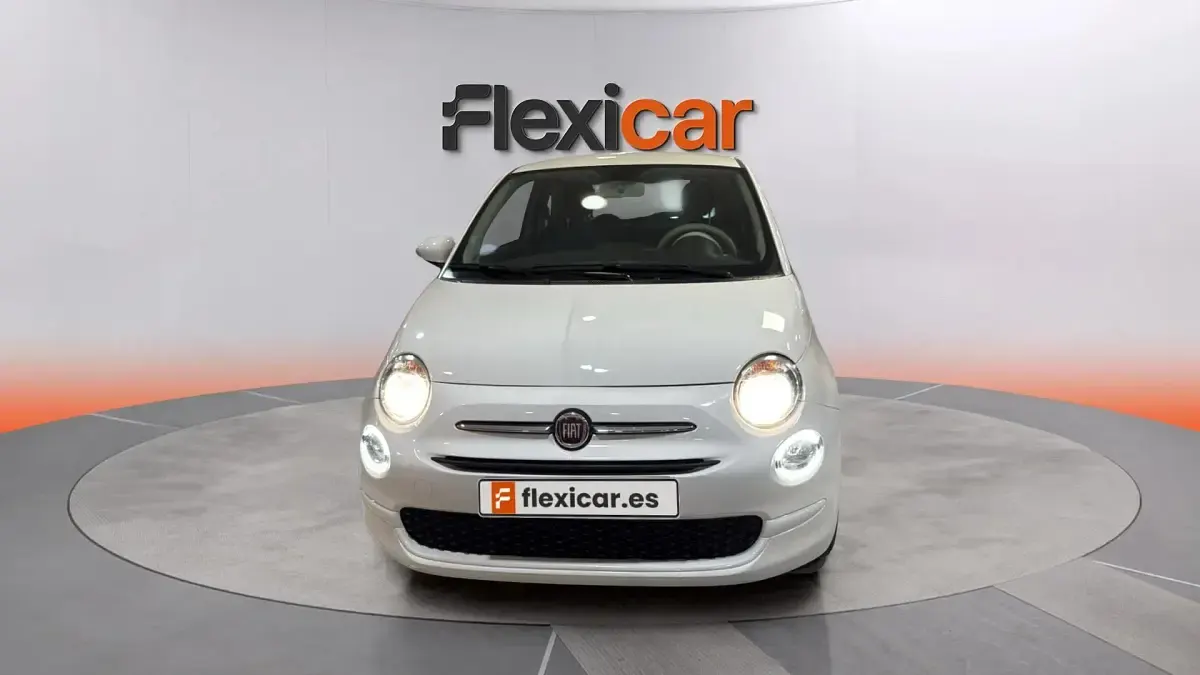 Usado Fiat 500 Club 71 CV (52 kW) 2022 Blanco Berlina