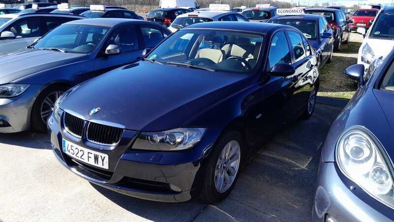 Azul Usado 2007 BMW 318 Berlina | 7990 € - Imagen 1/4
