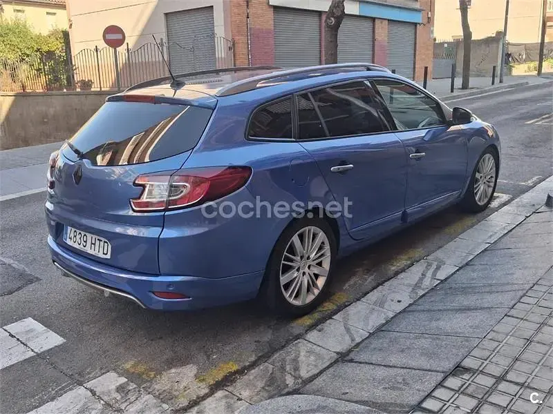 Usado Renault Mégane GrandTour Dynamique 130 CV (95 kW) 2013 Azul Familiar