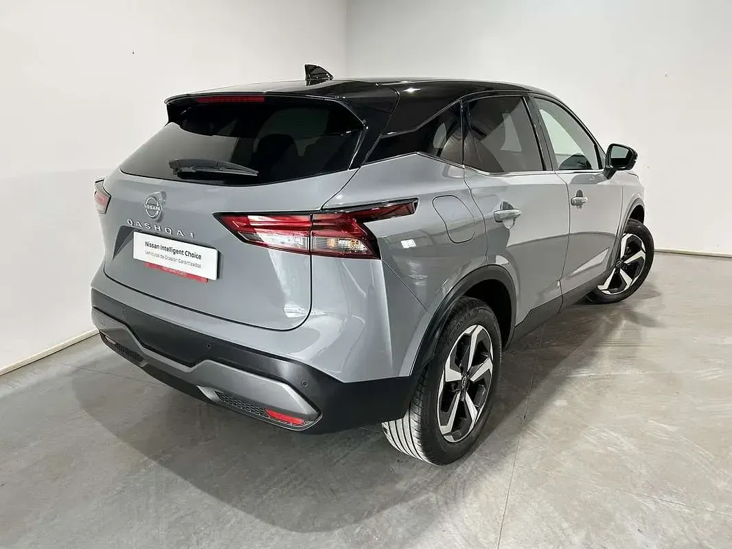Usado Nissan Qashqai N-Connecta 158 CV (116 kW) 2023 Gris SUV