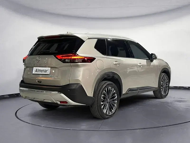 Usado Nissan X-Trail Tekna 213 CV (156 kW) 2025 Beige SUV
