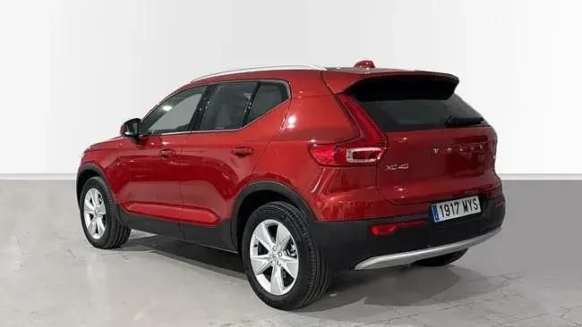 Usado Volvo XC40 Core 163 CV (119 kW) 2025 Rojo SUV