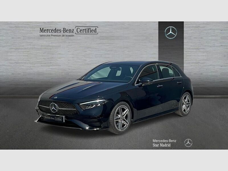 Negro Usado 2024 Mercedes A200 AMG line Berlina | 32.990 € (Buen precio) - Imagen 1/4