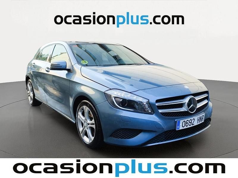 Usado Mercedes A200 Urban 136 CV (100 kW) 2013 Azul Utilitario