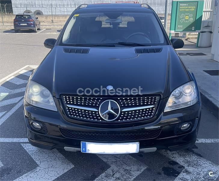 Negro Usado 2006 Mercedes ML320 SUV | 9900 € (Precio justo) - Imagen 1/4