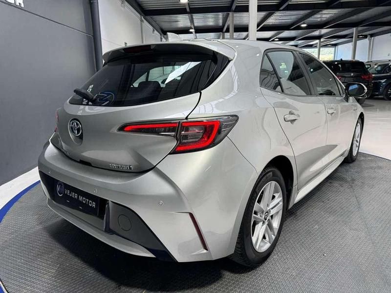 Usado Toyota Corolla Business Edition 122 CV (89 kW) 2020 Plateado Utilitario