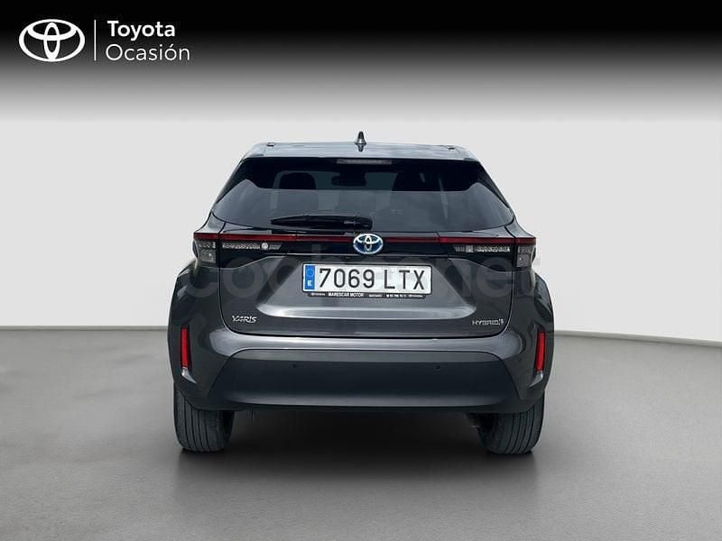 Usado Toyota Yaris Cross Style 116 CV (85 kW) 2021 Gris / plata SUV