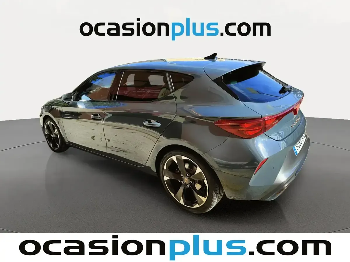 Używany Cupra Leon 204 KM (150 kW) 2025 Szary Sedan/Limuzyna