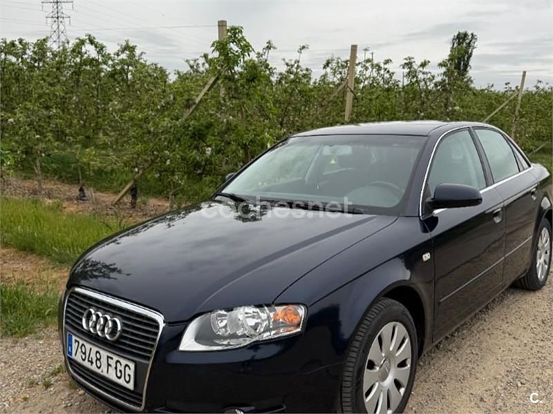 Usado Audi A4 130 CV (95 kW) 2006 Negro Berlina