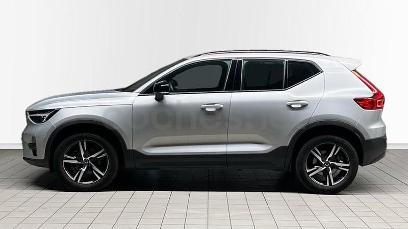 Usado Volvo XC40 Plus 163 CV (119 kW) 2025 Gris / plata SUV