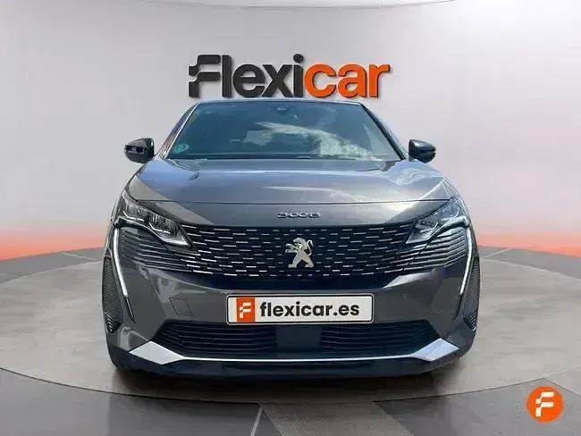 Usado Peugeot 3008 Allure 130 CV (95 kW) 2023 Gris SUV