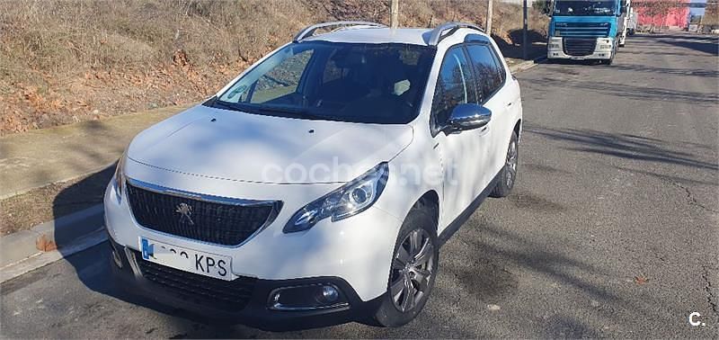 Usado Peugeot 2008 Style 82 CV (60 kW) 2018 Blanco SUV