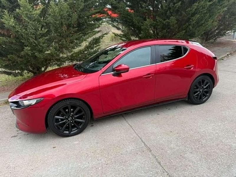 Używany Mazda 3 186 KM (136 kW) 2021 Czerwony Hatchback