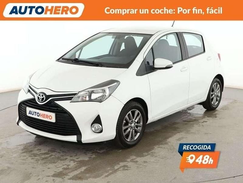 Usado Toyota Yaris Active 69 CV (50 kW) 2015 Blanco Utilitario
