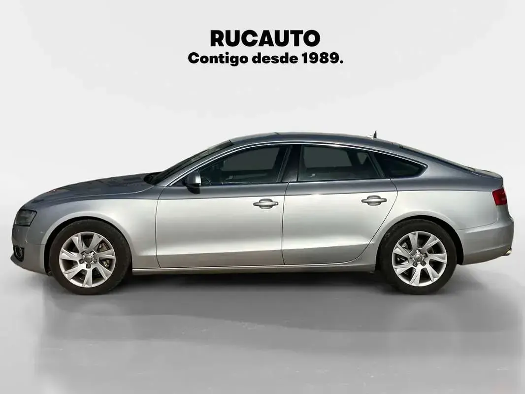 Usado Audi A5 211 CV (155 kW) 2011 Plateado Coupe
