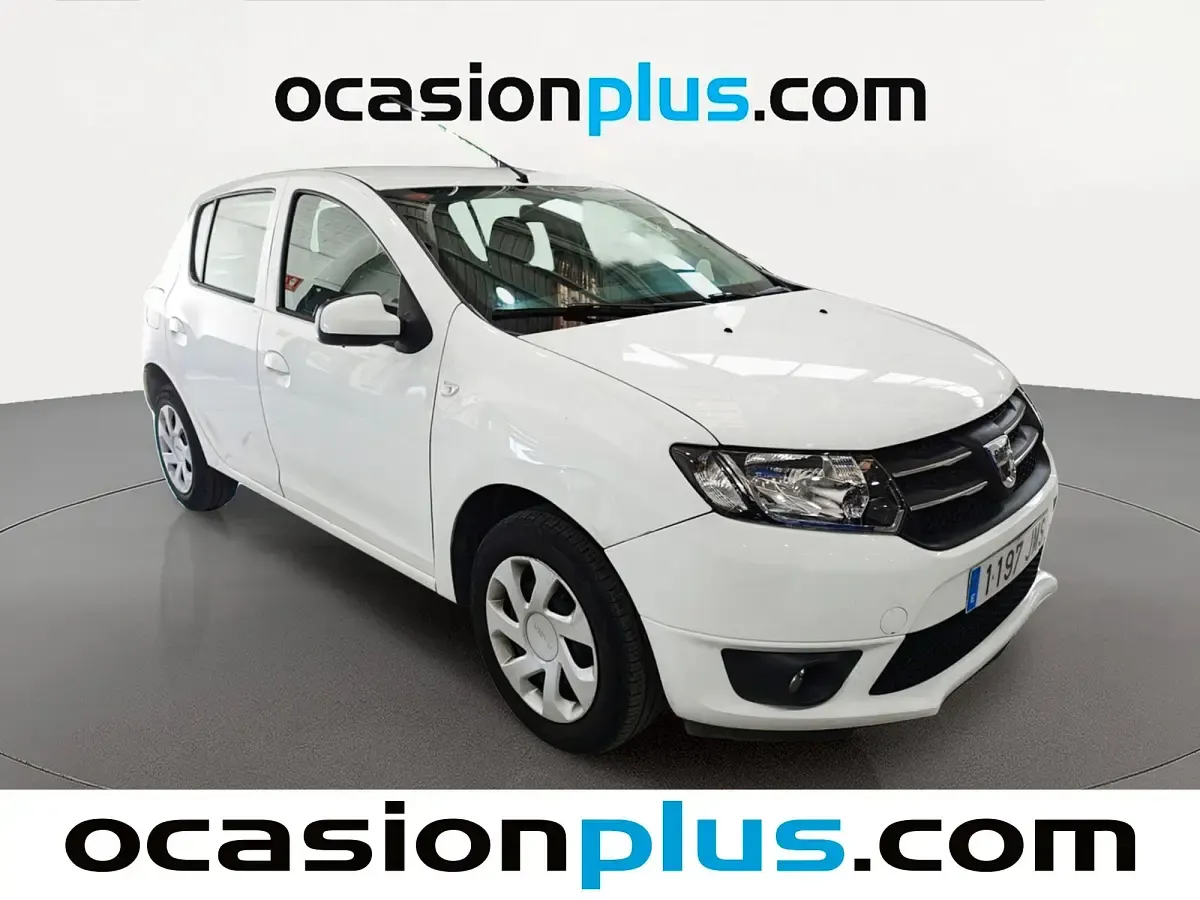 Usado Dacia Sandero Lauréate 90 CV (66 kW) 2016 Blanco Utilitario