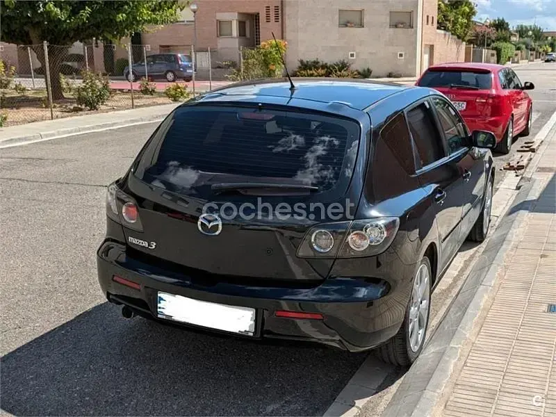 Usado Mazda 3 Sportive 150 CV (110 kW) 2006 Negro Berlina