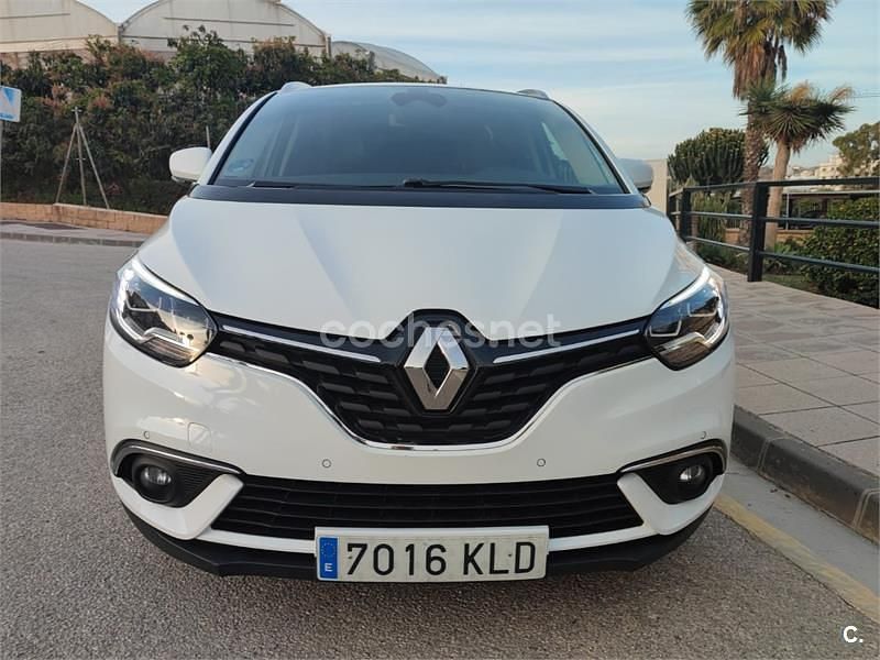 Usado Renault Grand Scénic IV Zen 110 CV (80 kW) 2018 Blanco Monovolumen