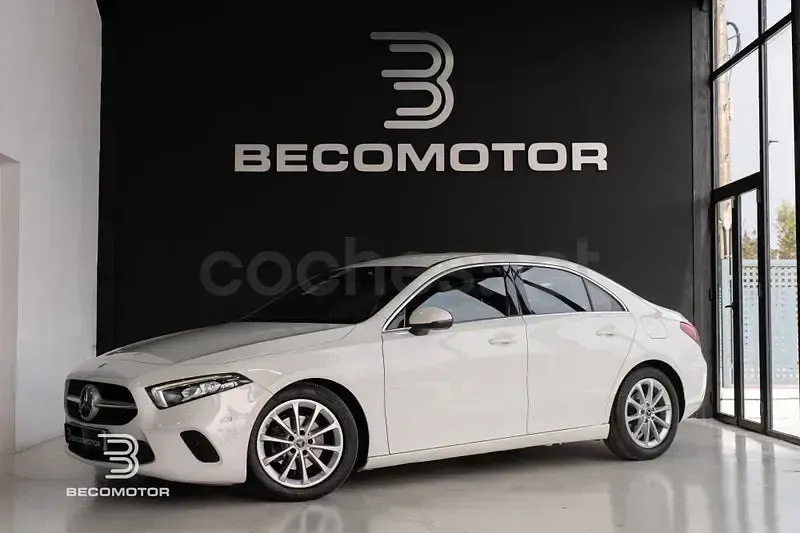 Usado Mercedes A180 116 CV (85 kW) 2020 Blanco Berlina