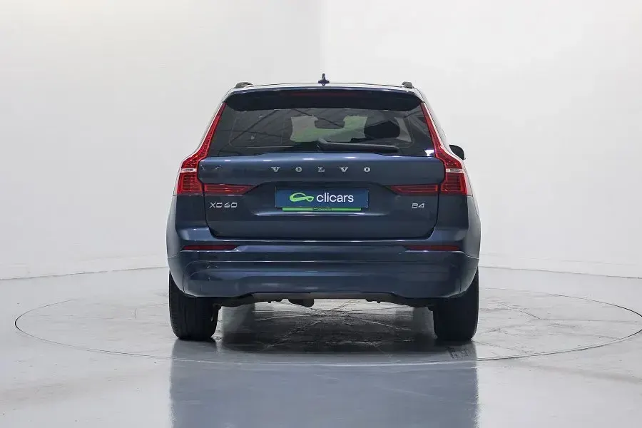Usado Volvo XC60 Momentum 197 CV (144 kW) 2021 SUV