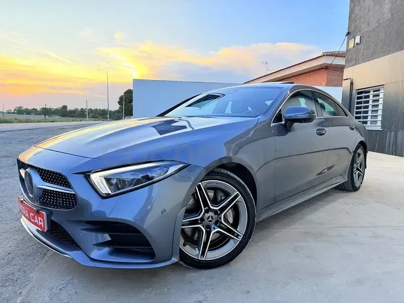 Usado Mercedes CLS450 367 CV (269 kW) 2020 Gris / plata Berlina