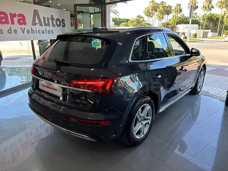 Usado Audi Q5 Advanced Plus 163 CV (119 kW) 2022 Gris / plata SUV