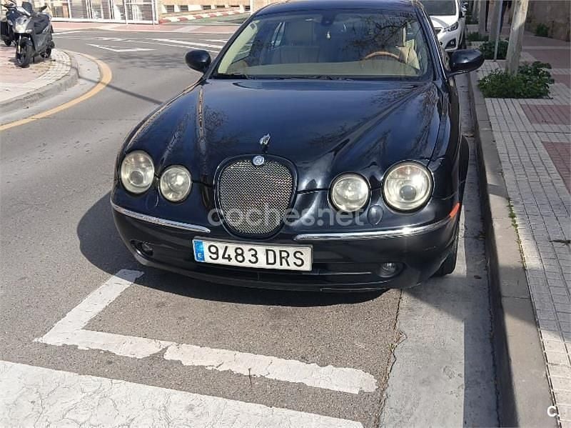 Usado Jaguar S-Type Executive 207 CV (152 kW) 2005 Negro Berlina