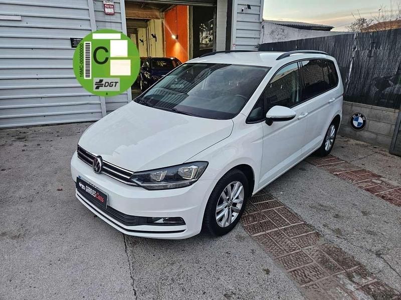 Blanco Usado 2016 VW Touran Advance Monovolumen | 12.900 € (Precio justo) - Imagen 1/4