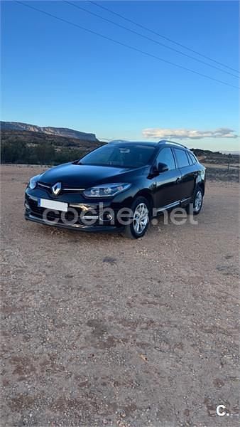 Negro Usado 2015 Renault Mégane GrandTour LIMITED Familiar | 6999 € (Buen precio) - Imagen 1/4