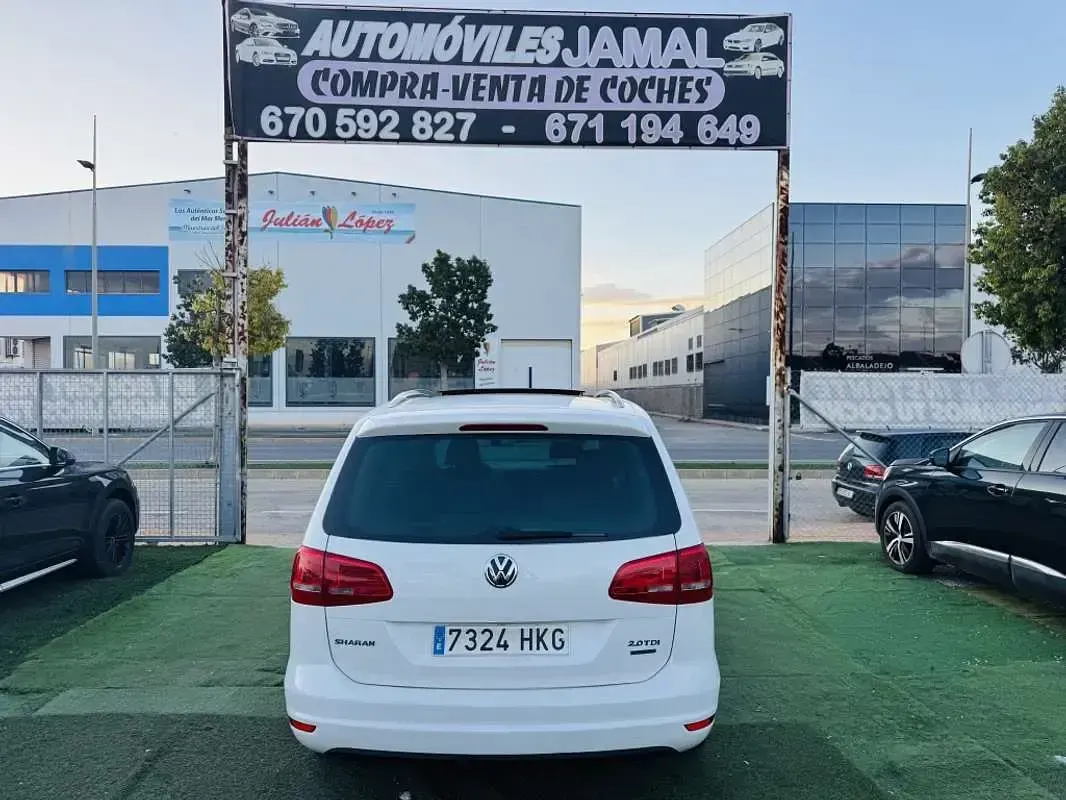 Usado VW Sharan Advance 140 CV (102 kW) 2012 Blanco Monovolumen