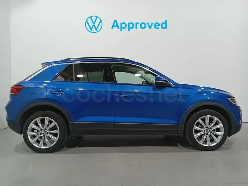 Usado VW T-Roc Edition 150 CV (110 kW) 2025 Azul SUV