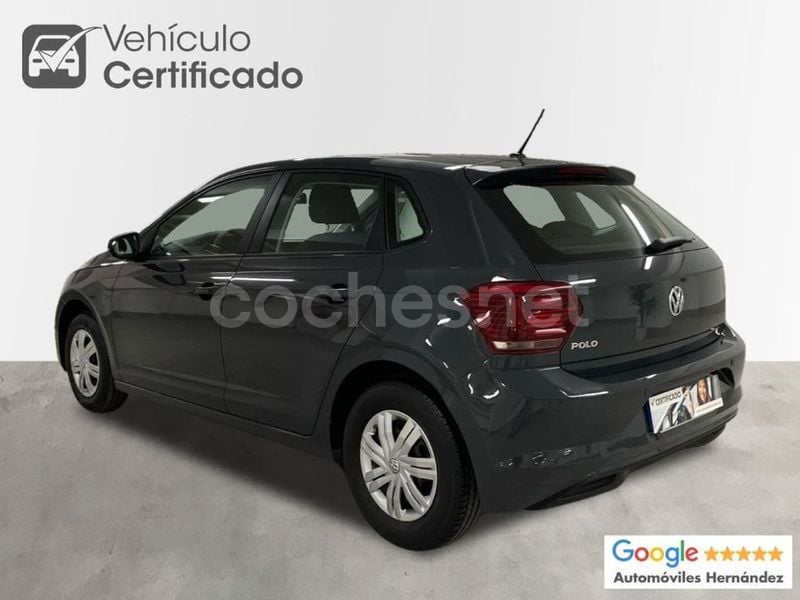 Usado VW Polo Advance 75 CV (55 kW) 2018 Gris Berlina