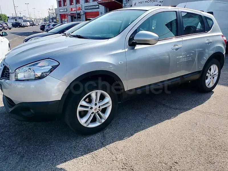 Usado Nissan Qashqai Acenta 117 CV (86 kW) 2012 Gris / plata SUV