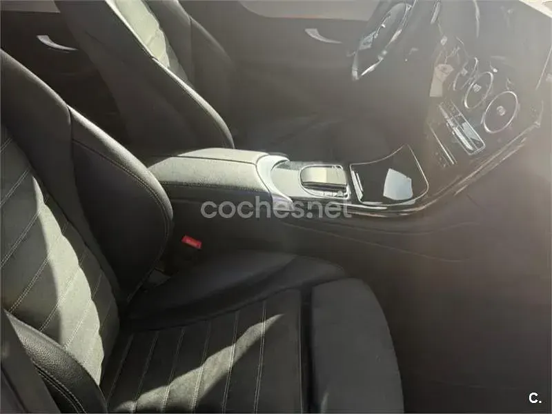 Usado Mercedes GLC200 163 CV (119 kW) 2022 Negro SUV