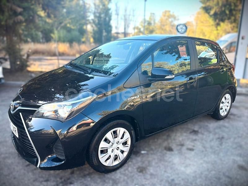 Negro Usado 2017 Toyota Yaris Hybrid Active Berlina | 11.990 € (Precio justo) - Imagen 1/4