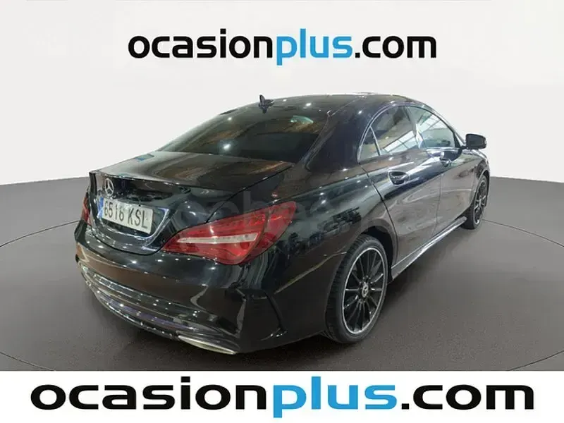 Usado Mercedes CLA180 122 CV (89 kW) 2018 Negro Coupe