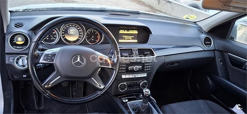 Gris / plata Usado 2011 Mercedes C200 Familiar | 8200 € (Precio justo) - Imagen 1/4
