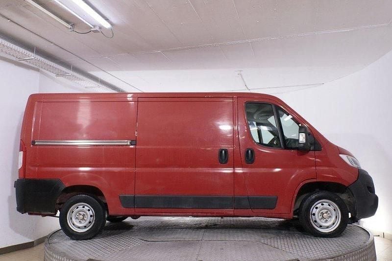Käytetty Citroën Jumper 120 HP (88 kW) 2020 Punainen Tila-auto