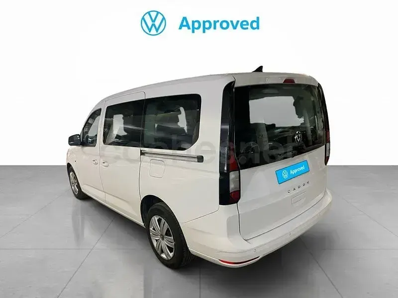 Usado VW Caddy Maxi 116 CV (85 kW) 2025 Blanco Monovolumen