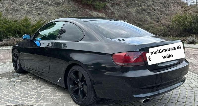 Usado BMW 320 177 CV (130 kW) 2010 Negro Coupe