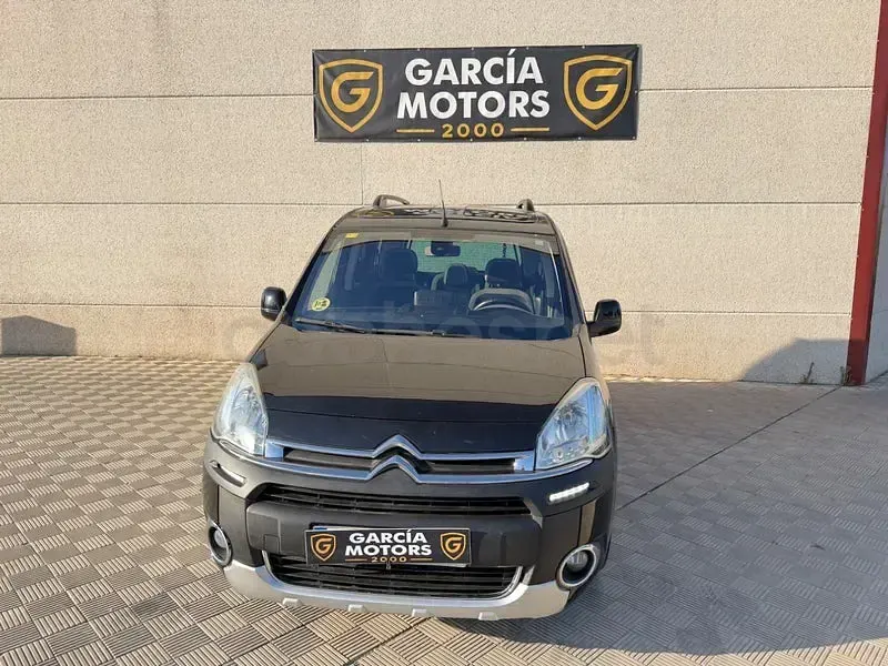 Usado Citroën Berlingo XTR 114 CV (83 kW) 2013 Negro Monovolumen