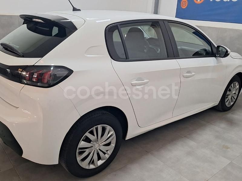 Usado Peugeot 208 Active 100 CV (73 kW) 2021 Blanco Utilitario