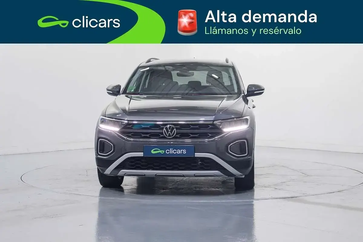 Usado VW T-Roc Life 116 CV (85 kW) 2022 Gris SUV