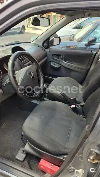 Usado Suzuki Ignis 99 CV (72 kW) 2007 Gris / plata Utilitario